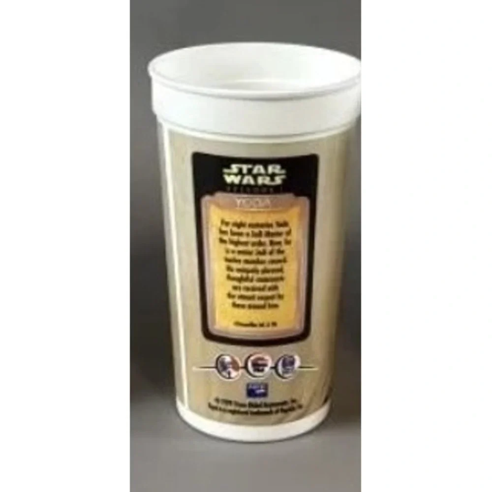 Star Wars Yoda Plastic Tumbler Cup with Yoda Head Piece Lid Collectible